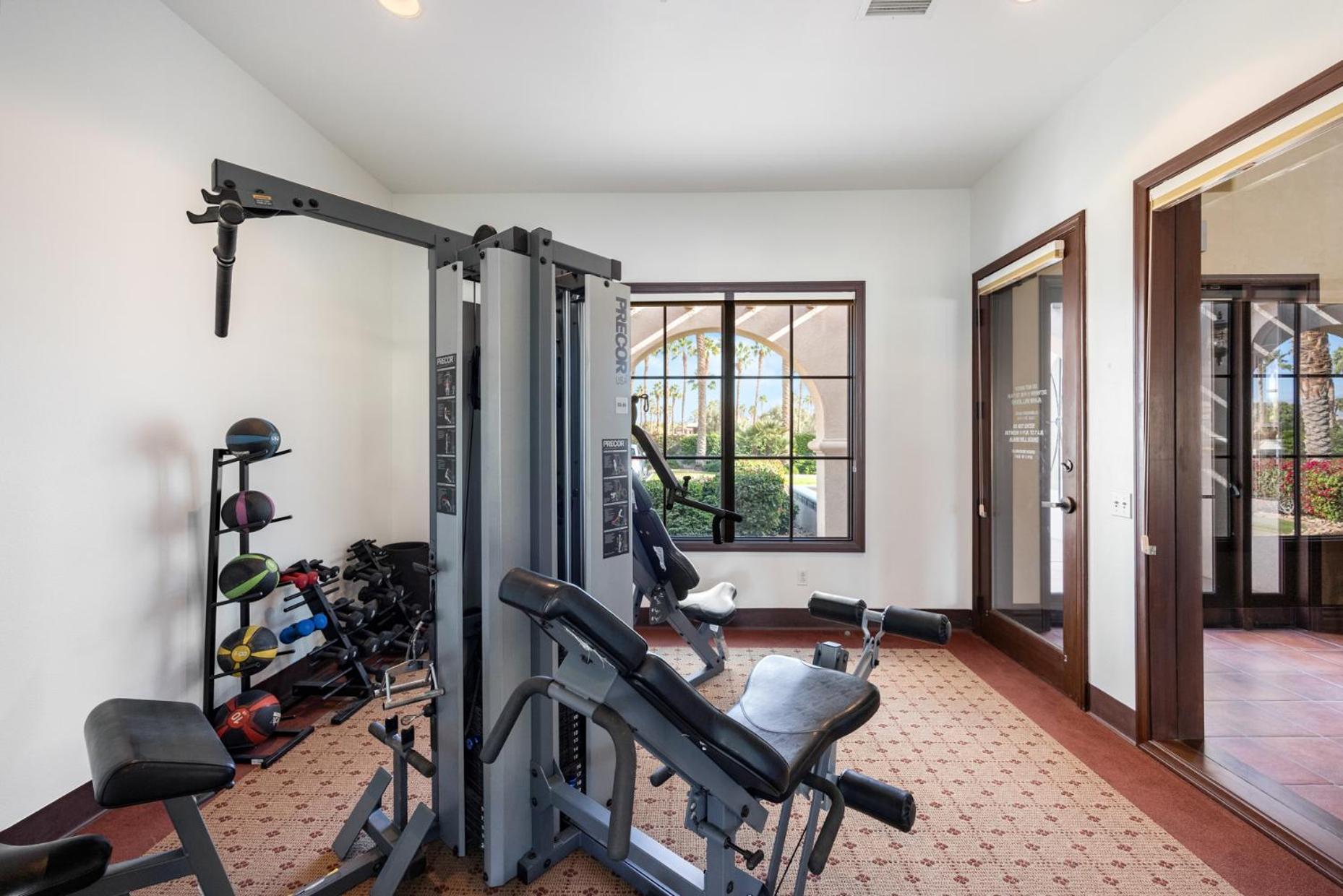 Desert Sunset By Vare Pool Spa Gym Tennis La Quinta Exterior photo