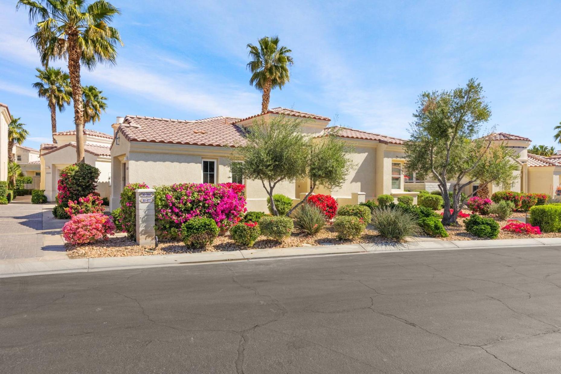 Desert Sunset By Vare Pool Spa Gym Tennis La Quinta Exterior photo